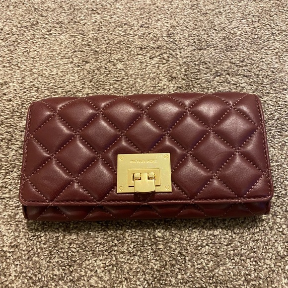 Michael Kors Handbags - Michael Kors Quilted Wallet